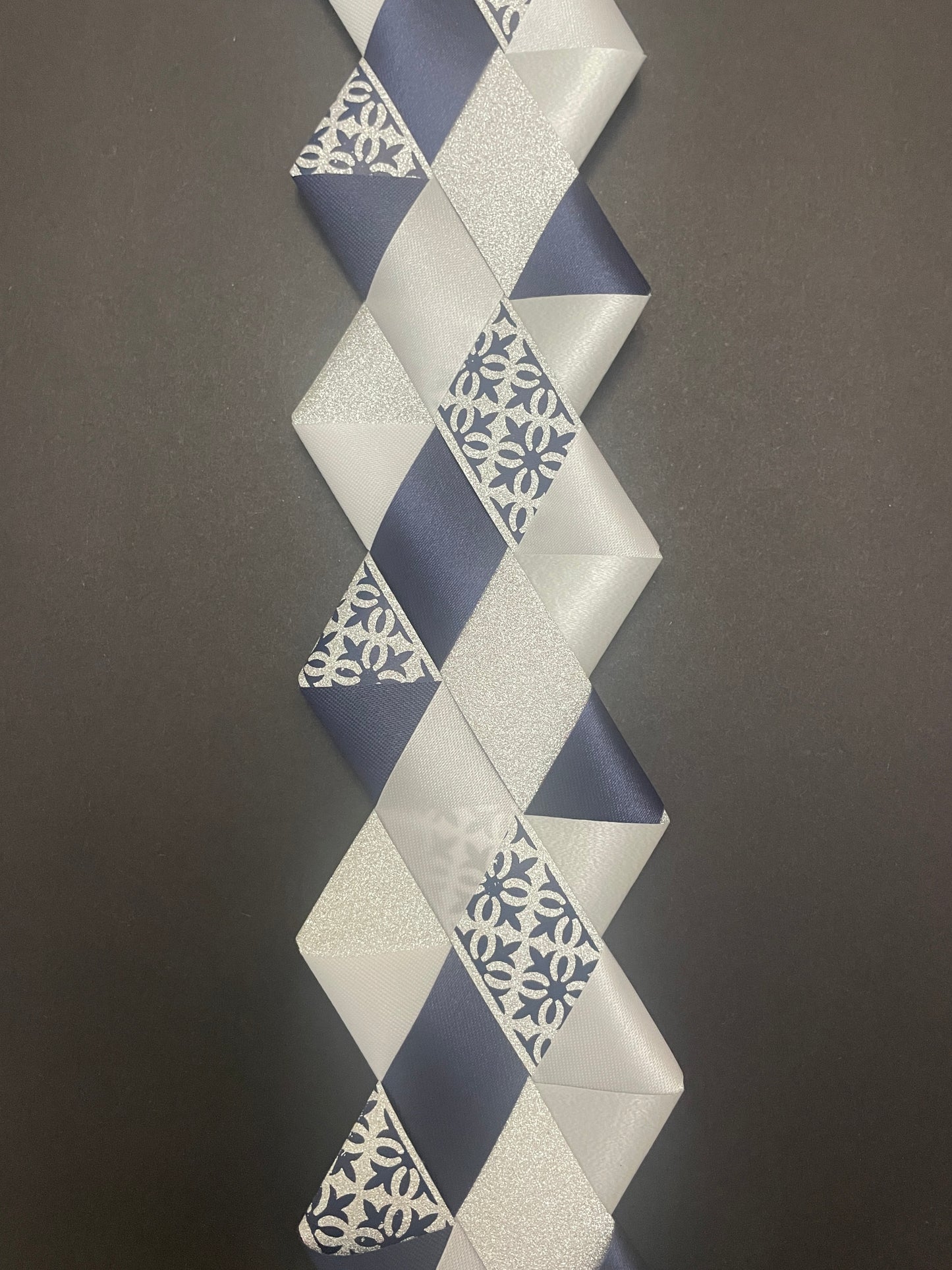 Victory Braid, Silver and white, 32 inches