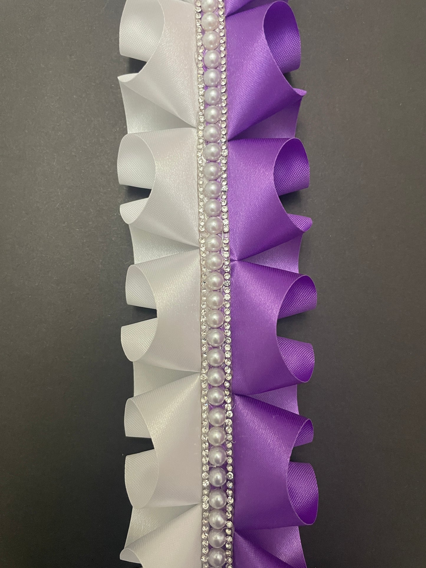 Ruffle Chain Boerne Purple and White
