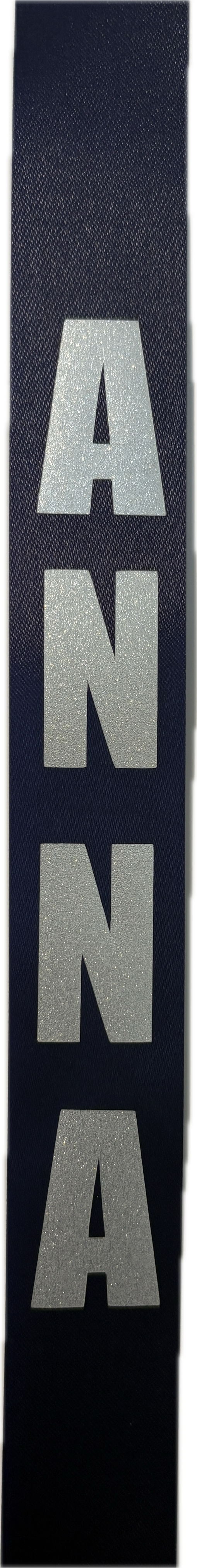 One Name Sticker (included)