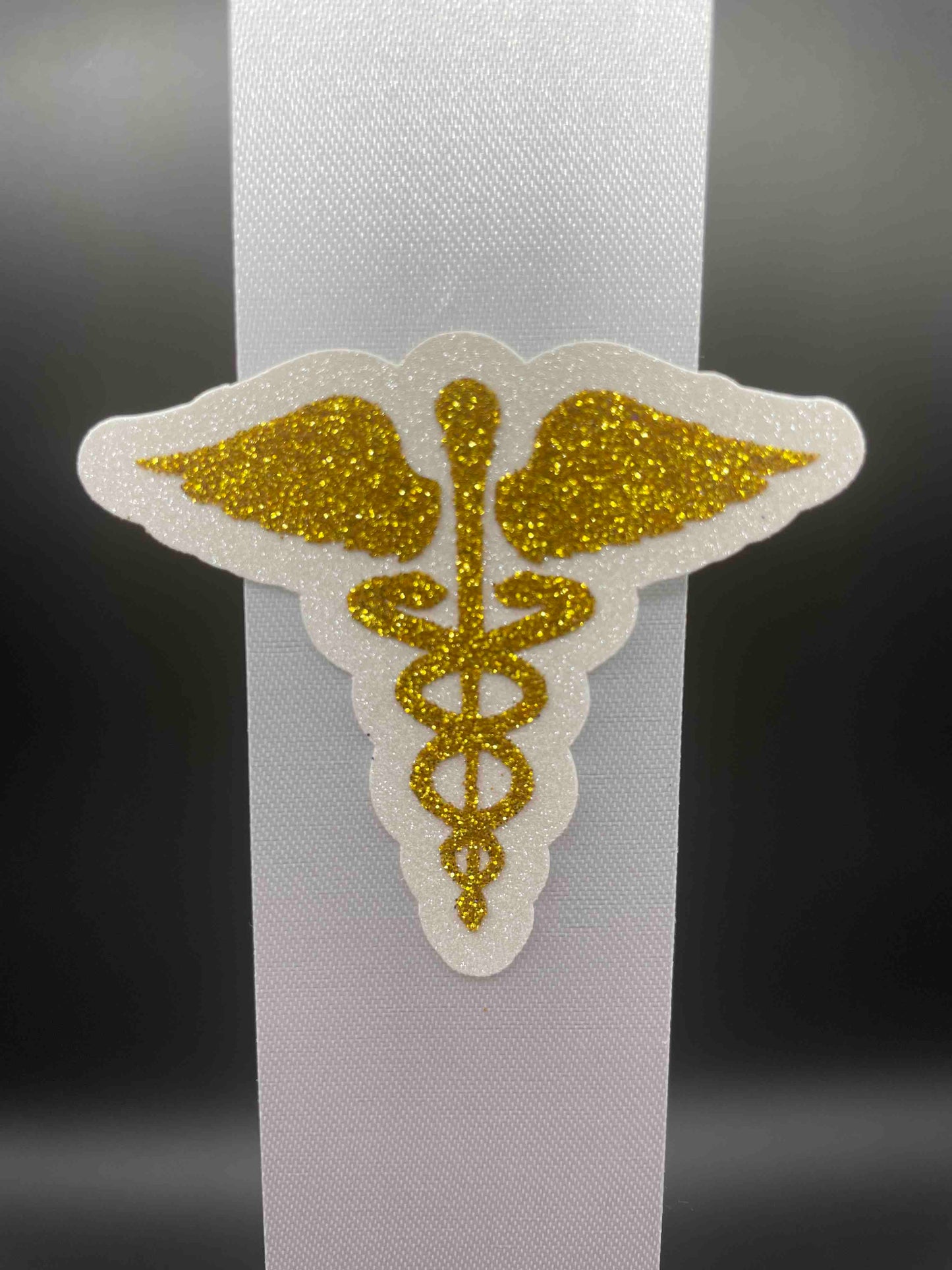 Hosa, Gold - Signature Trinket  (included)