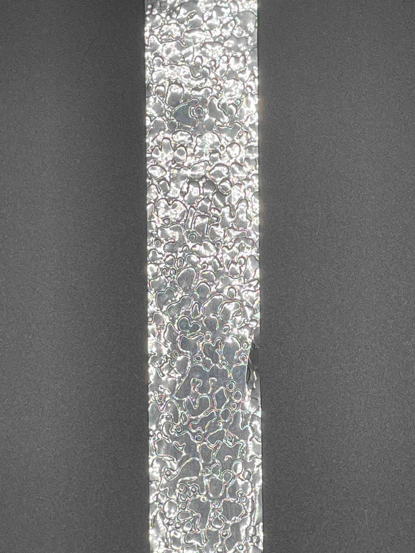 18 Inch Ribbon, Cracked Ice, Silver -7/8 Ribbon (included)